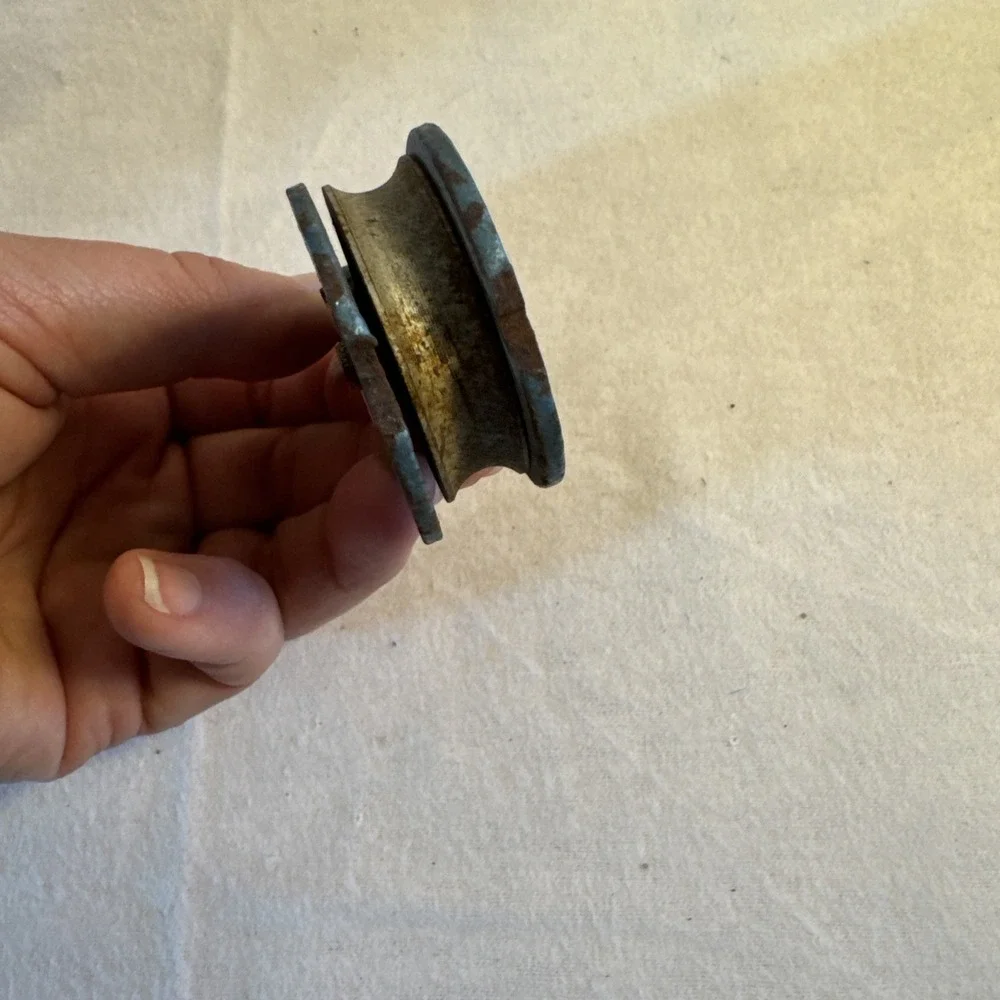 Vintage Metal Pulley Block Single Wheel Fixed Eye 